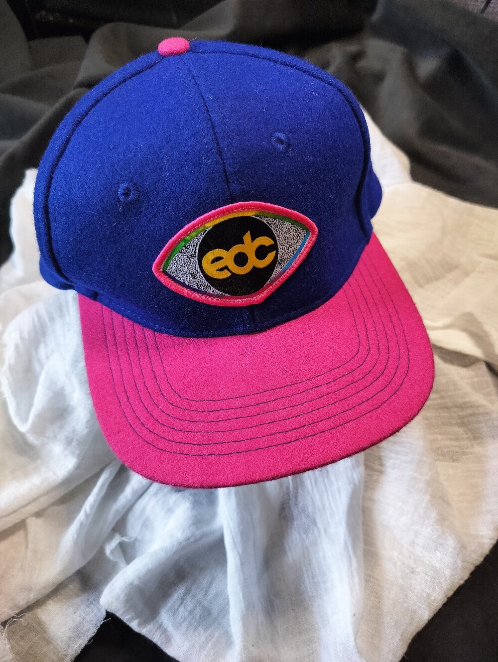 NEW Insomniac EDC (Electric Daisy Carnival) 100% Wool Eye Logo Snapback Hat